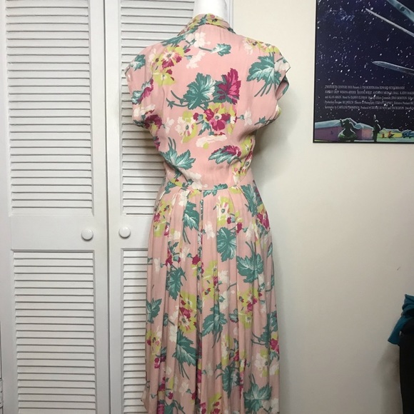 NWOT Emily & Fin Pink Floral Dress - S - Picture 6 of 6